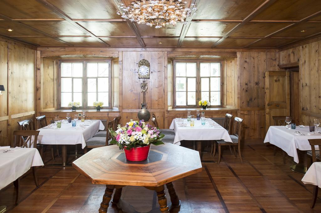 Hotel Weiss Kreuz Malans エクステリア 写真