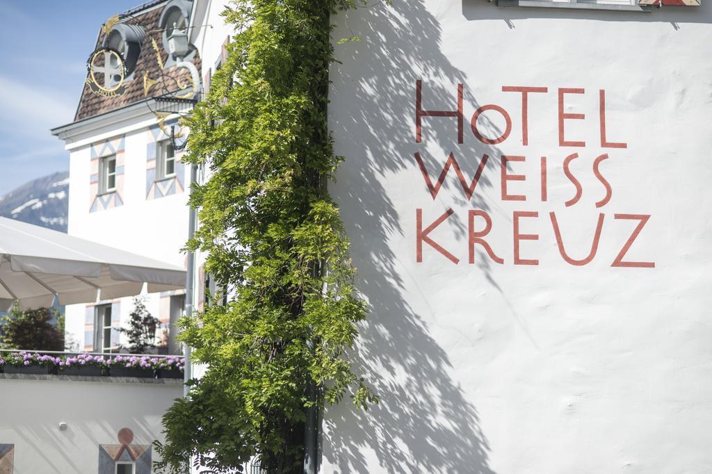 Hotel Weiss Kreuz Malans エクステリア 写真