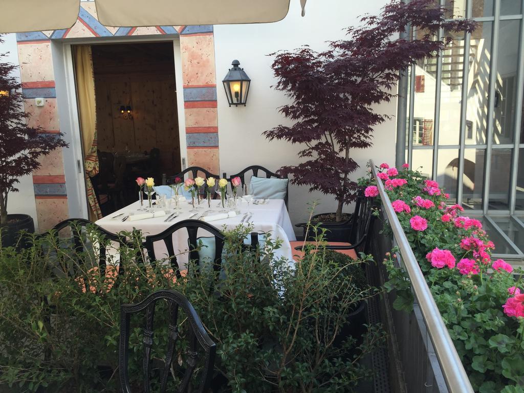 Hotel Weiss Kreuz Malans エクステリア 写真