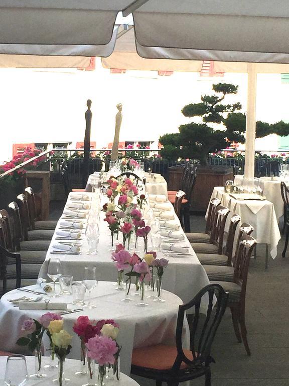 Hotel Weiss Kreuz Malans エクステリア 写真